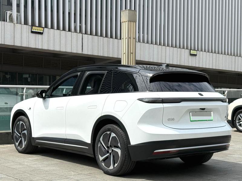 Nio ES6, 2024 — фото 4 из 10