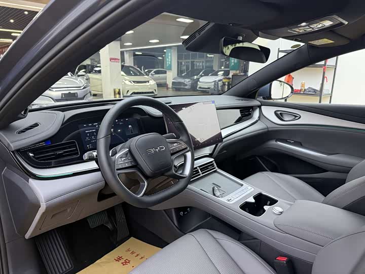 BYD Seal 07 DM-i Hybrid, 2025 — фото 5 из 9