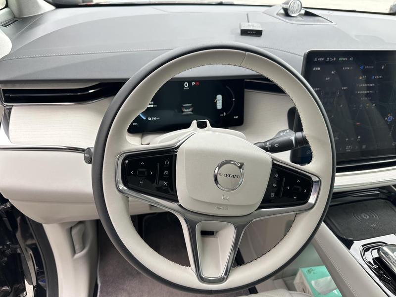 Volvo EM90, 2023 — фото 9 из 12