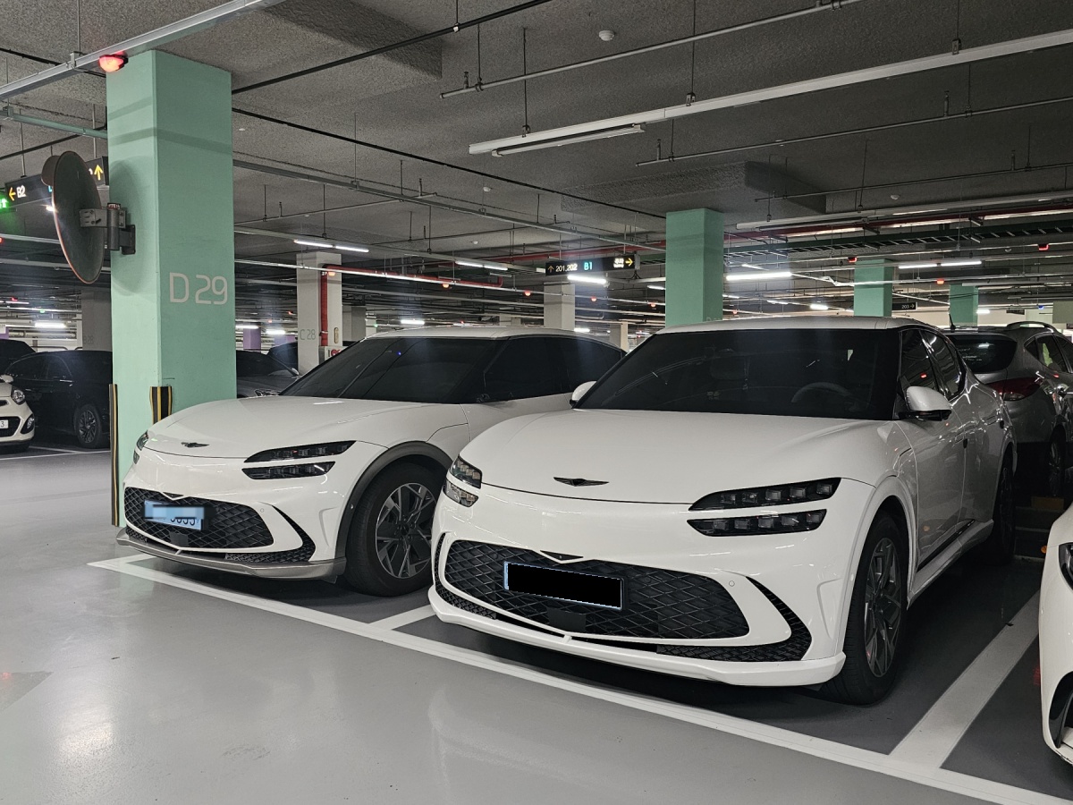 Genesis GV60, 2021 — фото 4 из 6