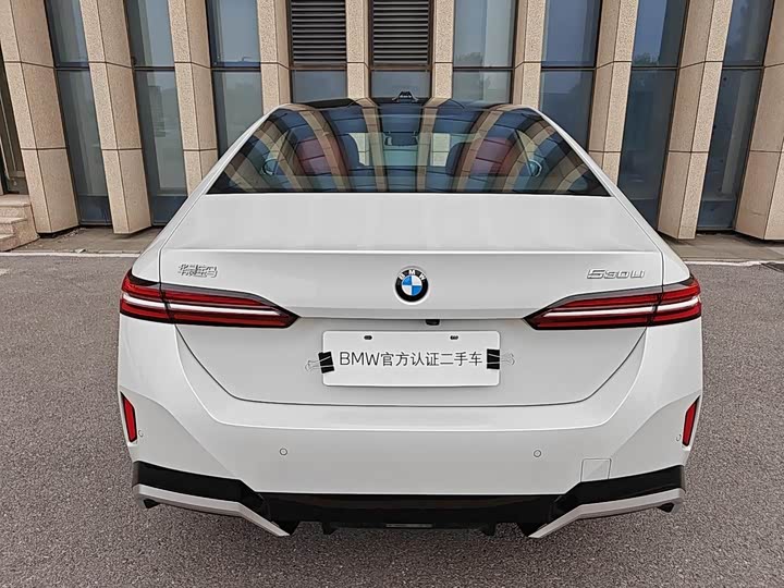 BMW 5 Series, 2025 — фото 5 из 9