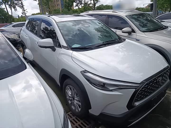 Toyota Corolla Cross, 2023 — фото 4 из 9