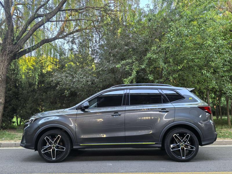 Roewe RX5, 2023 — фото 3 из 12