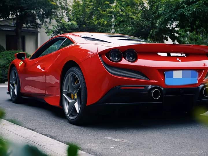 Ferrari F8, 2022 — фото 4 из 9