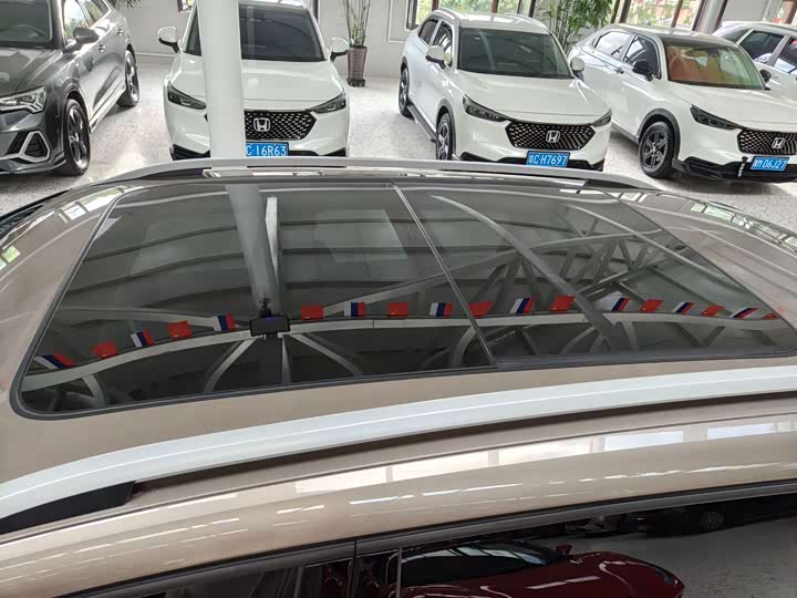 Skoda Karoq, 2023 — фото 8 из 9