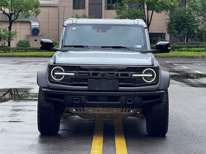 Ford Bronco, 2024 — фото 2 из 9