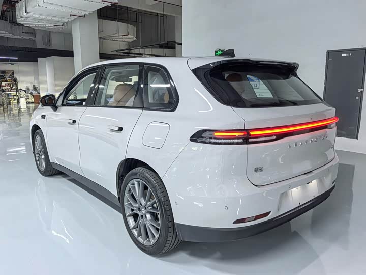 Leapmotor C10, 2025 — фото 6 из 9