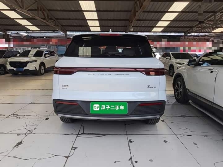 BYD Song Pro Hybrid, 2023 — фото 6 из 9
