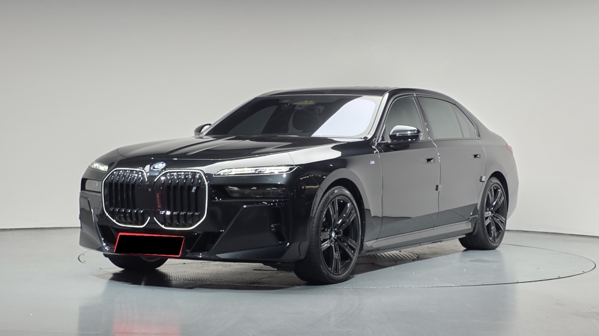 BMW i7, 2024 — купить в Уфе под ключ