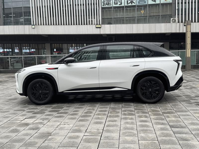 Hongqi EHS7 (Tiangong 08), 2025 — фото 4 из 12