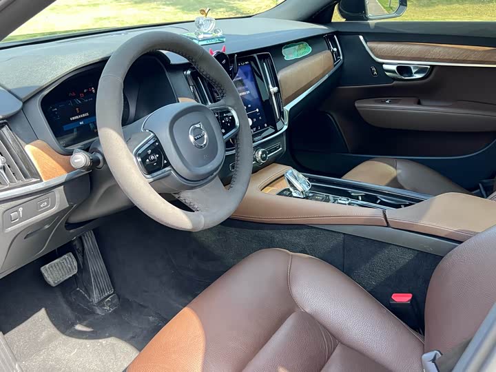Volvo S90, 2022 — фото 3 из 9