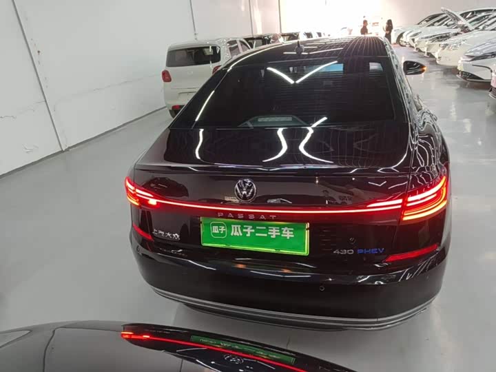 Volkswagen Passat Hybrid, 2023 — фото 6 из 9