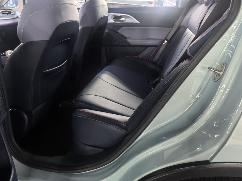 Geely Geometry E Firefly, 2022 — фото 9 из 10