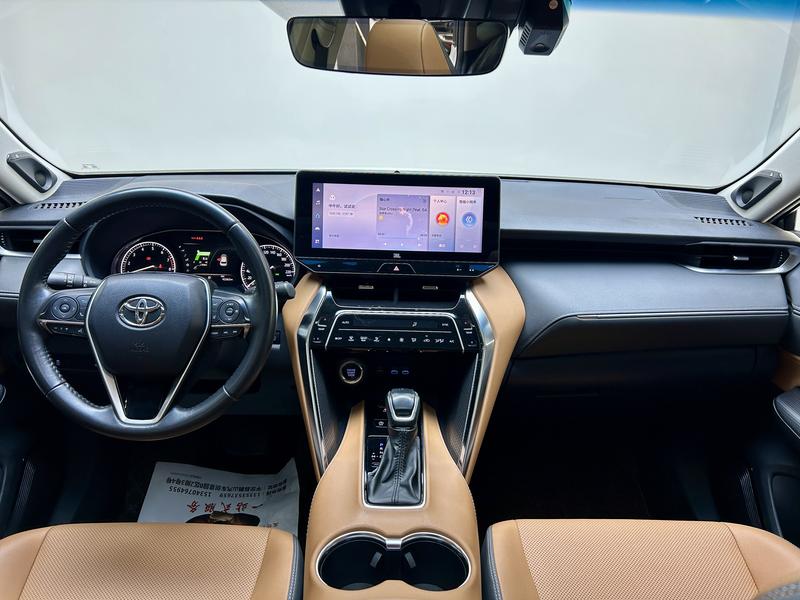 Toyota Venza, 2022 — фото 6 из 10