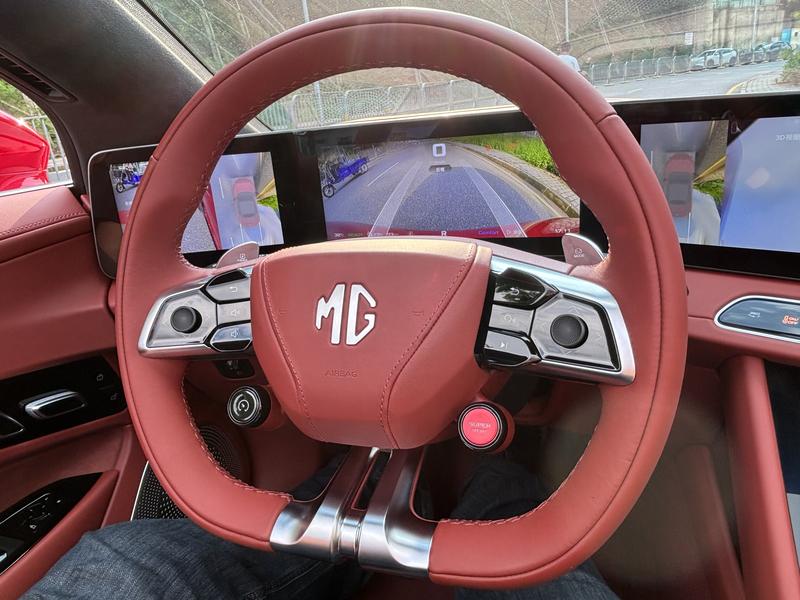 MG Motor Cyberster, 2024 — фото 9 из 11