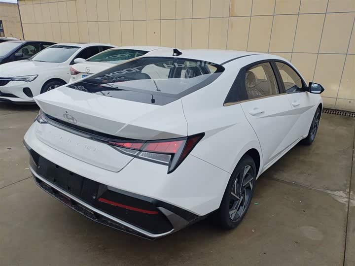 Hyundai Elantra N line, 2025 — фото 5 из 9
