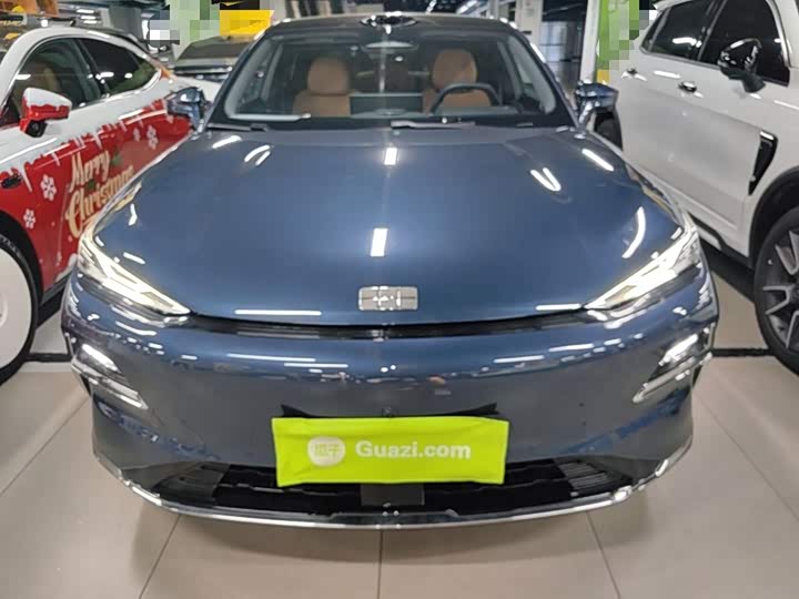 Geely Galaxy Starshine 8 EM-i, 2025 — фото 3 из 9