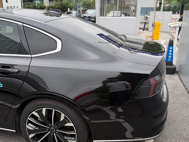 Volvo S90 Hybrid, 2025 — фото 5 из 9