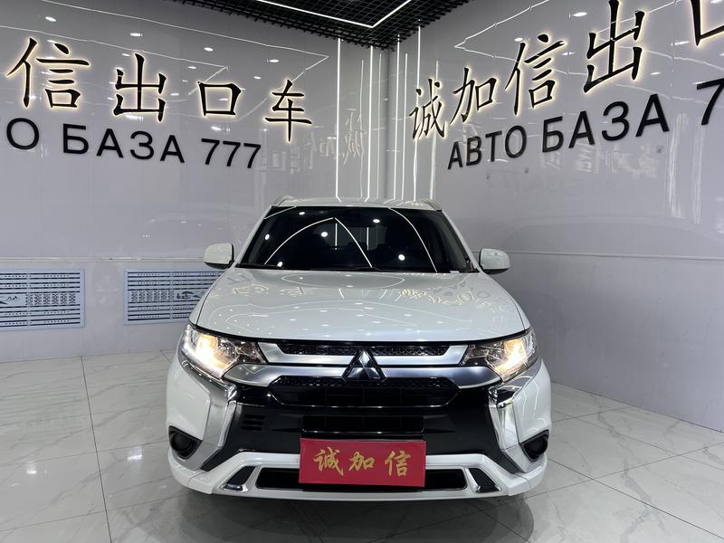 Mitsubishi Outlander, 2022 — фото 2 из 12
