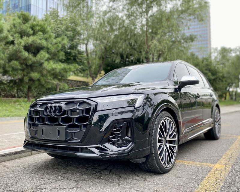 Audi SQ7, 2025 — купить в Твери под ключ