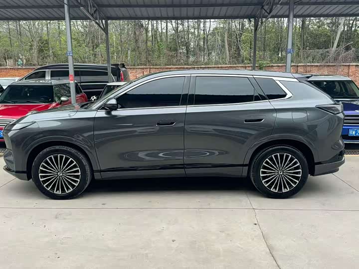 Dongfeng Aeolus L8, 2025 — фото 3 из 9