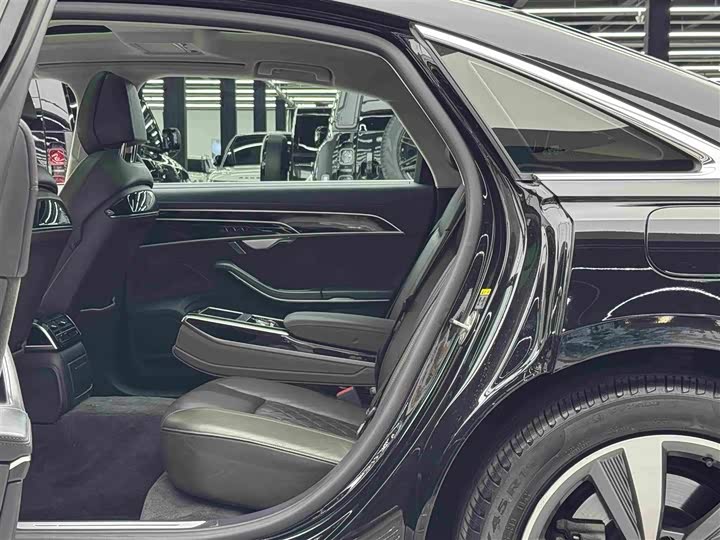 Audi A8 Hybrid, 2021 — фото 8 из 9