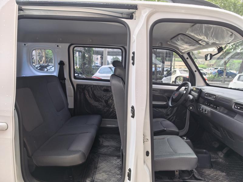 Wuling Sunshine EV, 2025 — фото 9 из 12