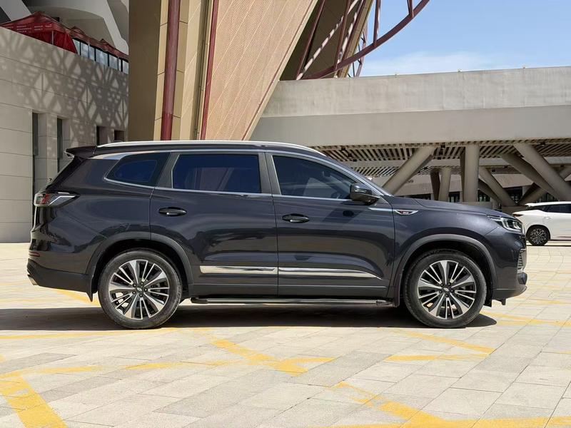 Chery Tiggo 8 Plus, 2022 — фото 8 из 12