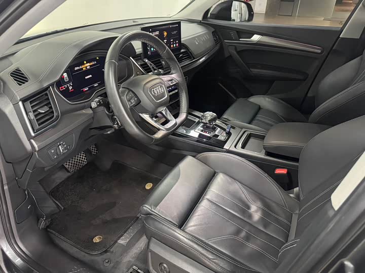 Audi Q5L, 2022 — фото 9 из 9