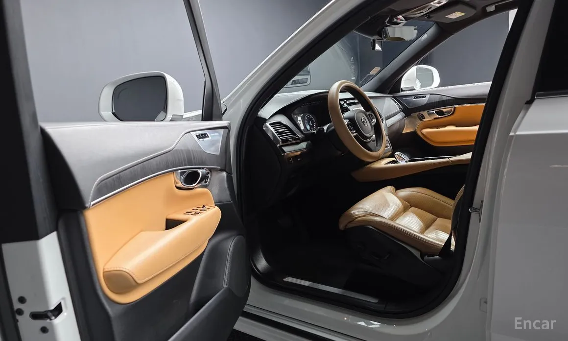 Volvo XC90, 2022 — фото 10 из 12