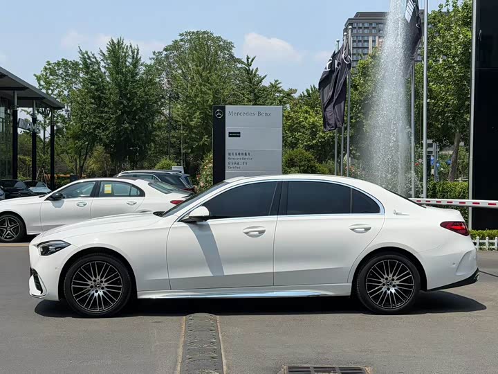 Mercedes-Benz C-Class, 2022 — фото 2 из 9