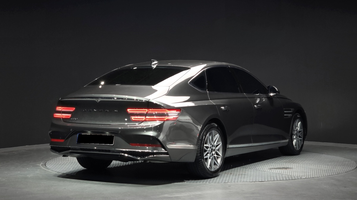 Genesis G80, 2025 — фото 2 из 12