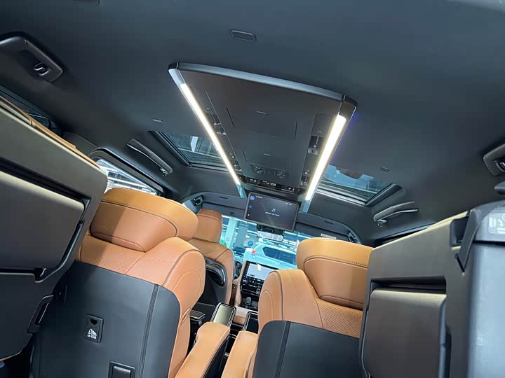 Toyota Vellfire, 2023 — фото 9 из 9