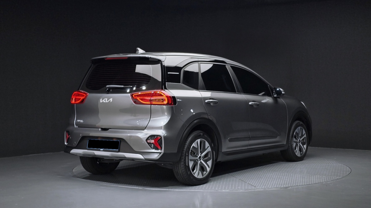 Kia Niro, 2022 — фото 2 из 12