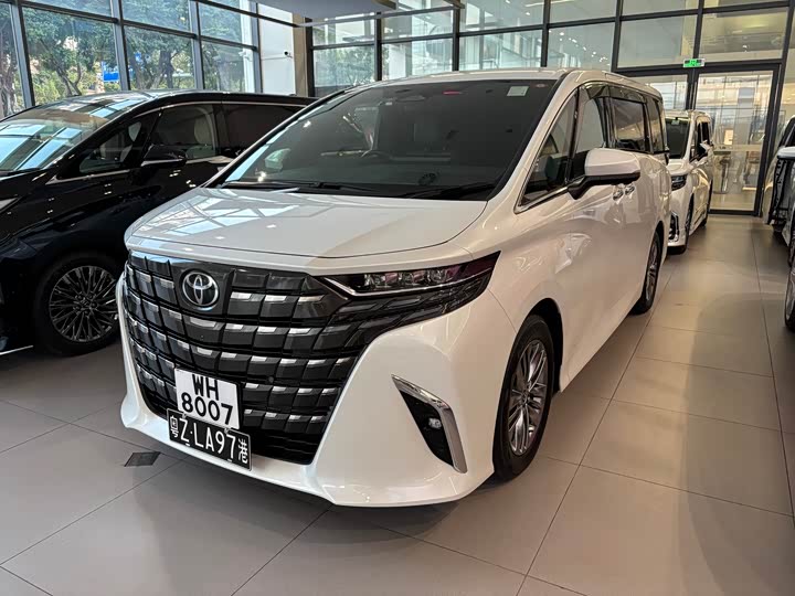 Toyota Alphard, 2025 — купить в Калуге под ключ
