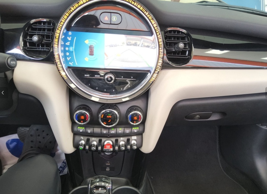 Mini Cooper Convertible, 2022 — фото 10 из 11