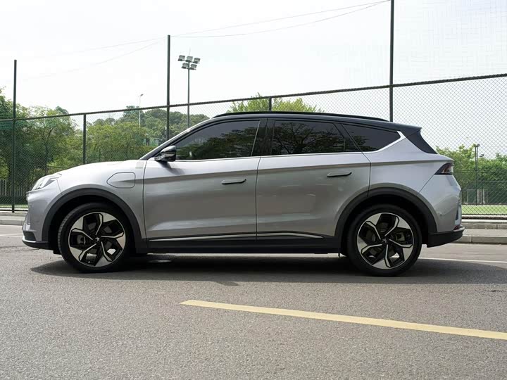 BAIC Arcfox Alpha T, 2022 — фото 6 из 9