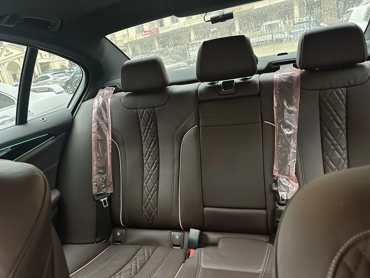 BMW 5 Serii, 2022 — фото 6 из 12