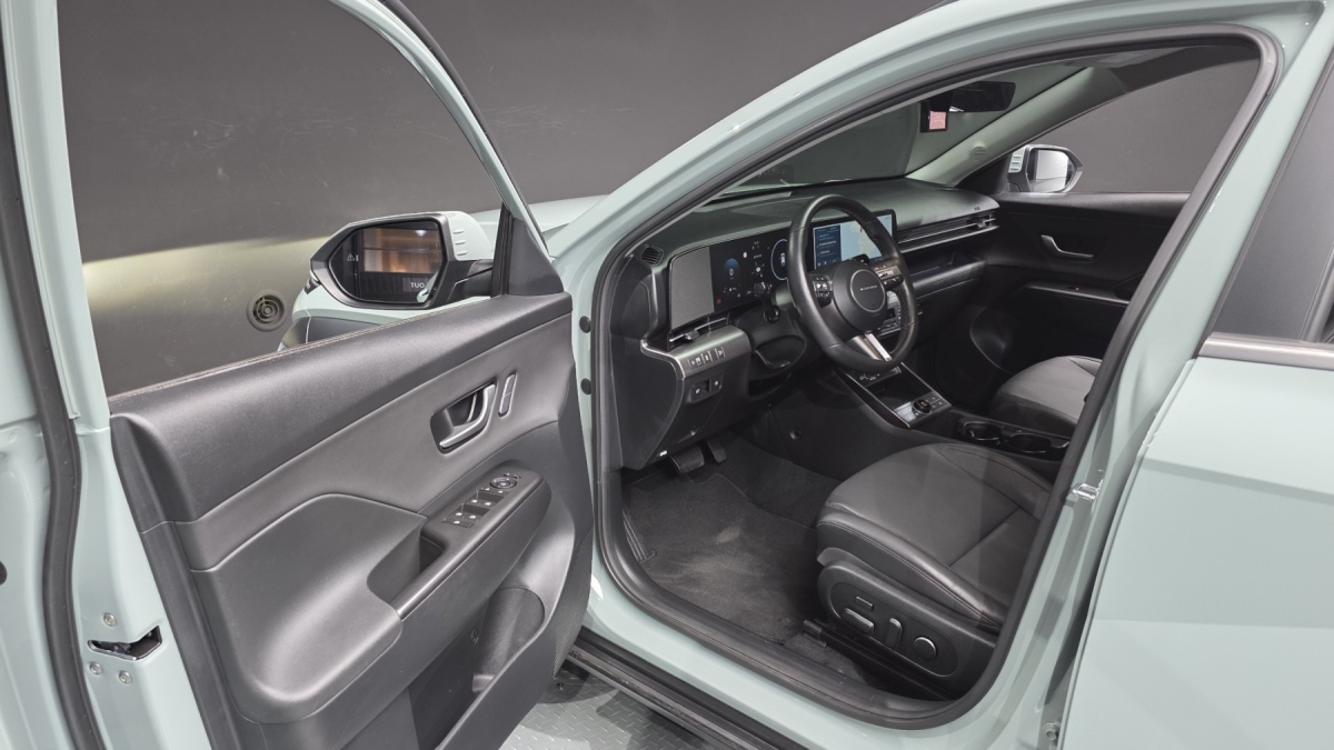 Hyundai Kona, 2023 — фото 9 из 12