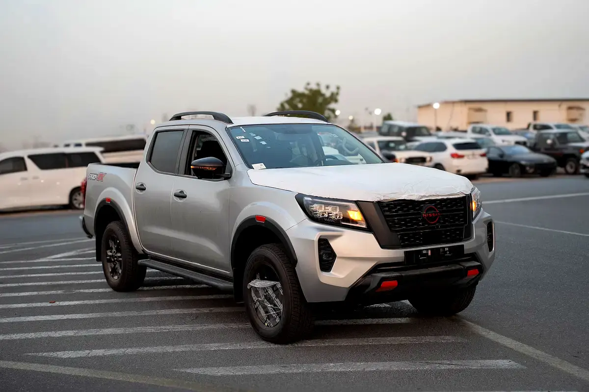 Nissan Navara, 2025 — фото 2 из 10