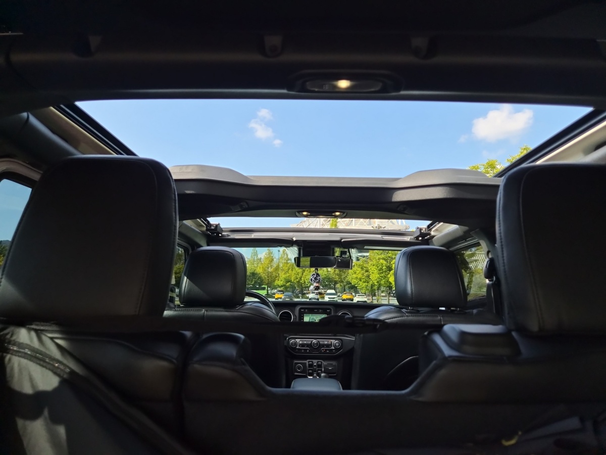 Jeep Wrangler, 2022 — фото 12 из 12
