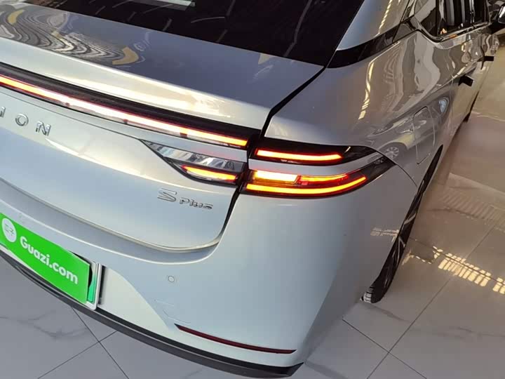 GAC Aion S Plus, 2023 — фото 8 из 9
