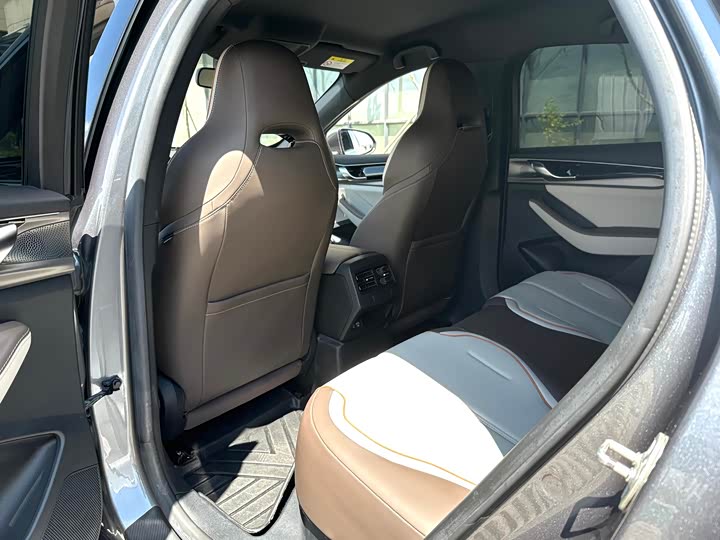 BYD Qin Plus, 2023 — фото 9 из 9