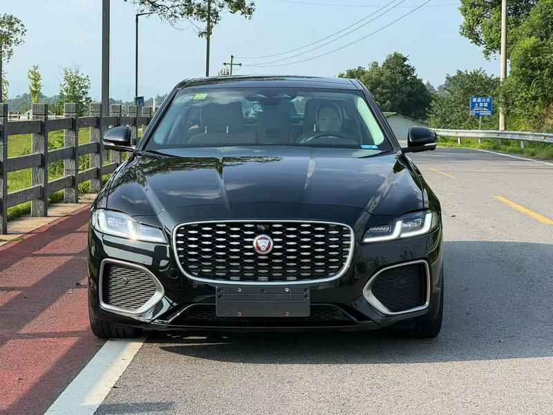 Jaguar XF L, 2023 — фото 2 из 9