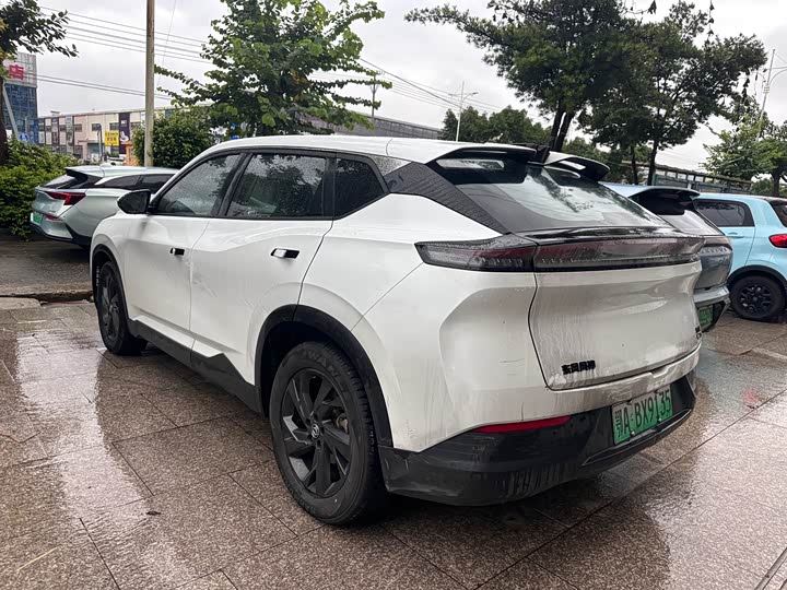 Dongfeng Aeolus Sky EV01, 2024 — фото 6 из 9