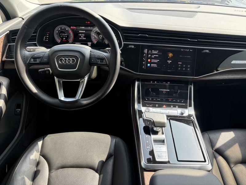 Audi Q7, 2023 — фото 6 из 10