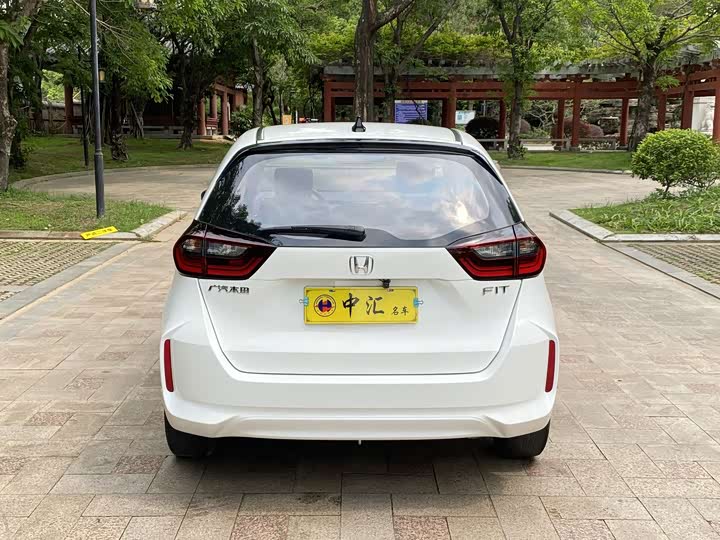 Honda Fit, 2022 — фото 8 из 9