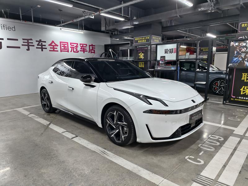Lynk & Co 07 EM-P Hybrid, 2024 — фото 3 из 12
