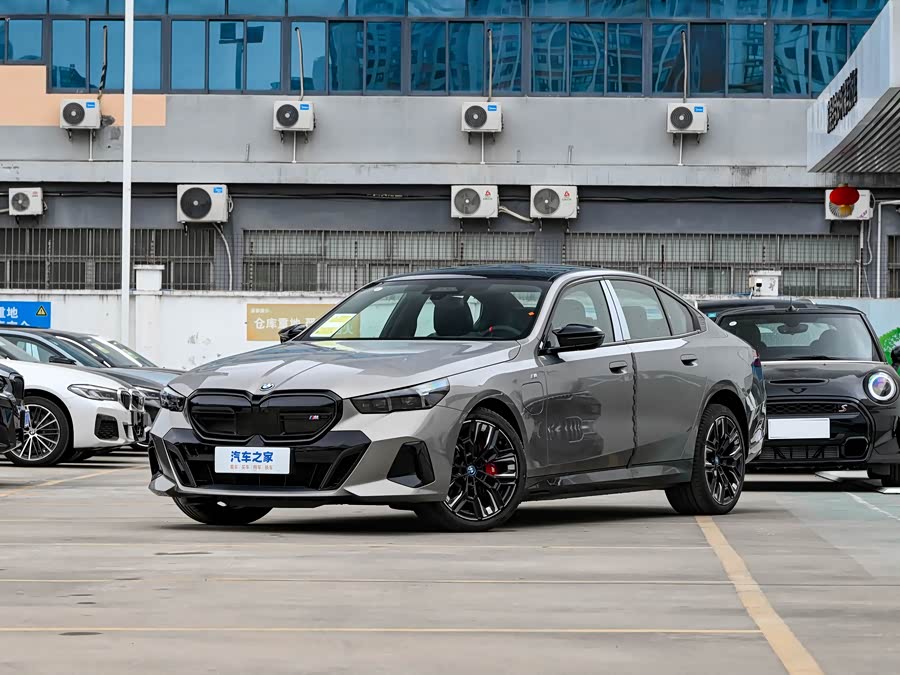 BMW i5 M60, 2026 — купить в Тамбове под ключ