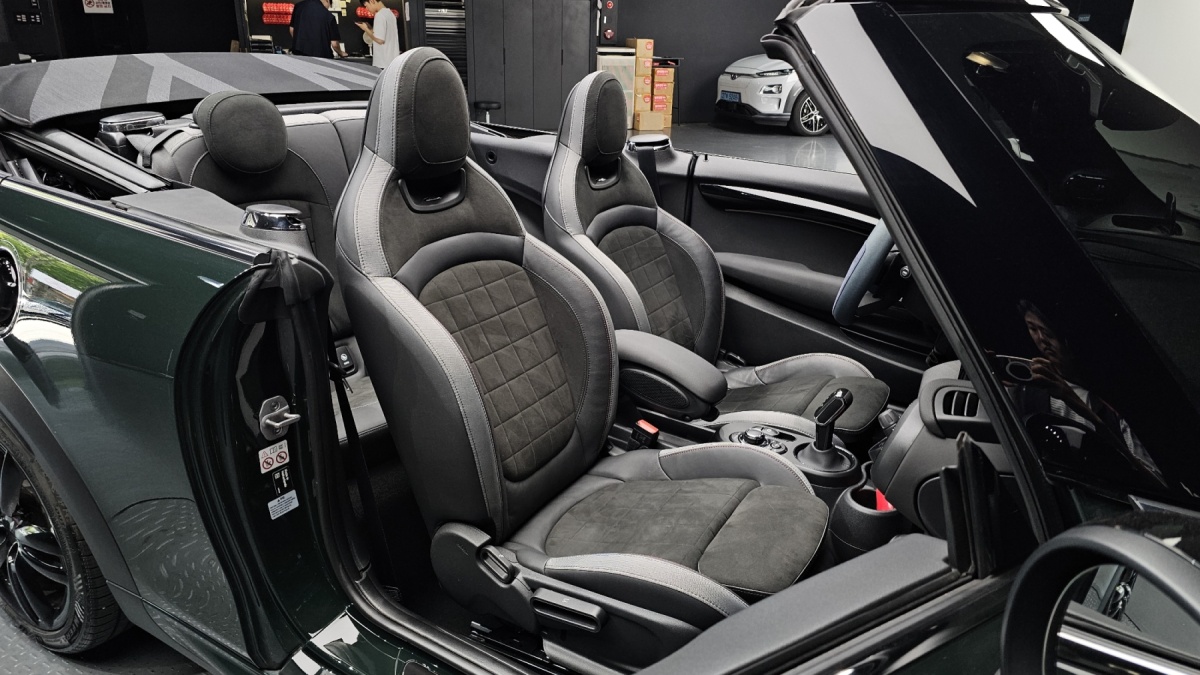 Mini Cooper Convertible, 2024 — фото 9 из 12